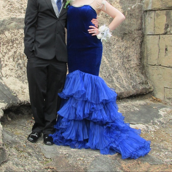 custom formal gown 💙 - Picture 8 of 8